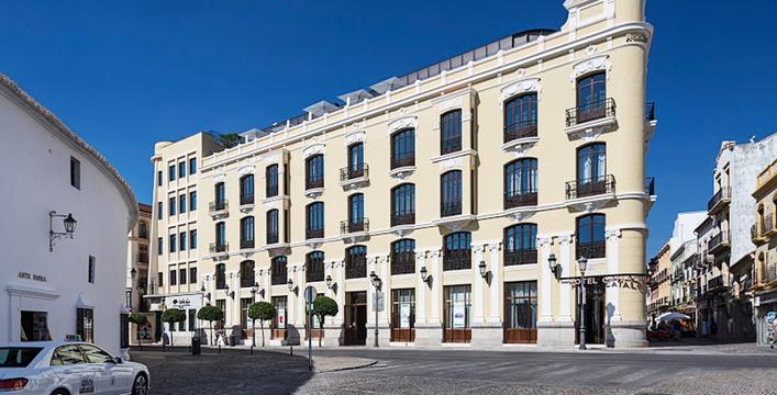 Edificio Unicaja y Hotel Catalonia Ronda