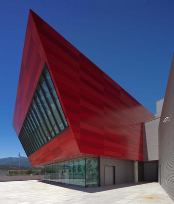 Centro Comercial La Jonquera - Una ampliación estratégica con soluciones técnicas de alto rendimiento